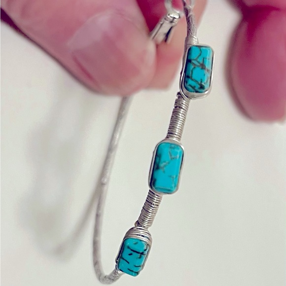 Vintage Triple Turquoise Hoop Earrings - Picture 14 of 16